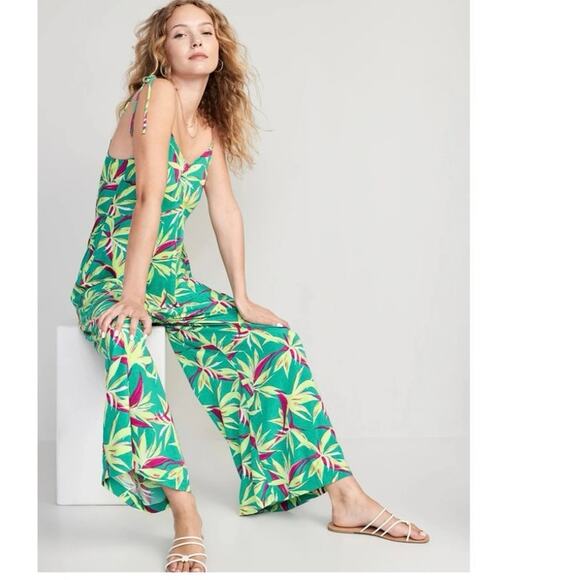 Old Navy Tropical Print Summer Loose  Tie Shoulder Beachy Ankle Jumpsuit New Lrg - Picture 1 of 16